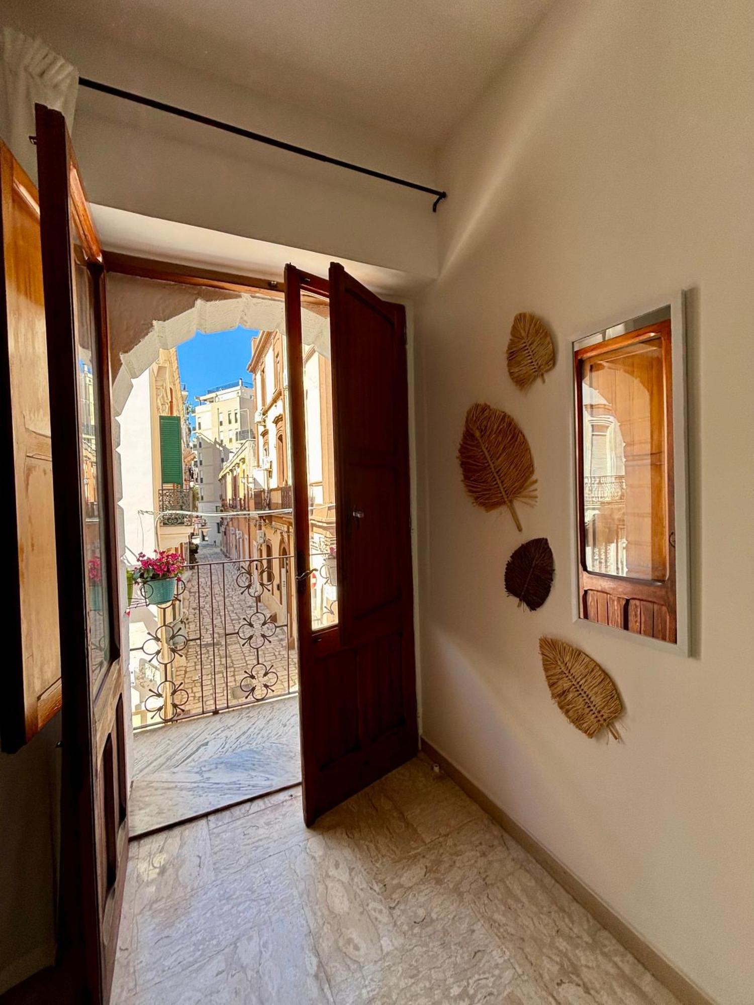La Pergola Del Centro Apartment Brindisi Exterior photo